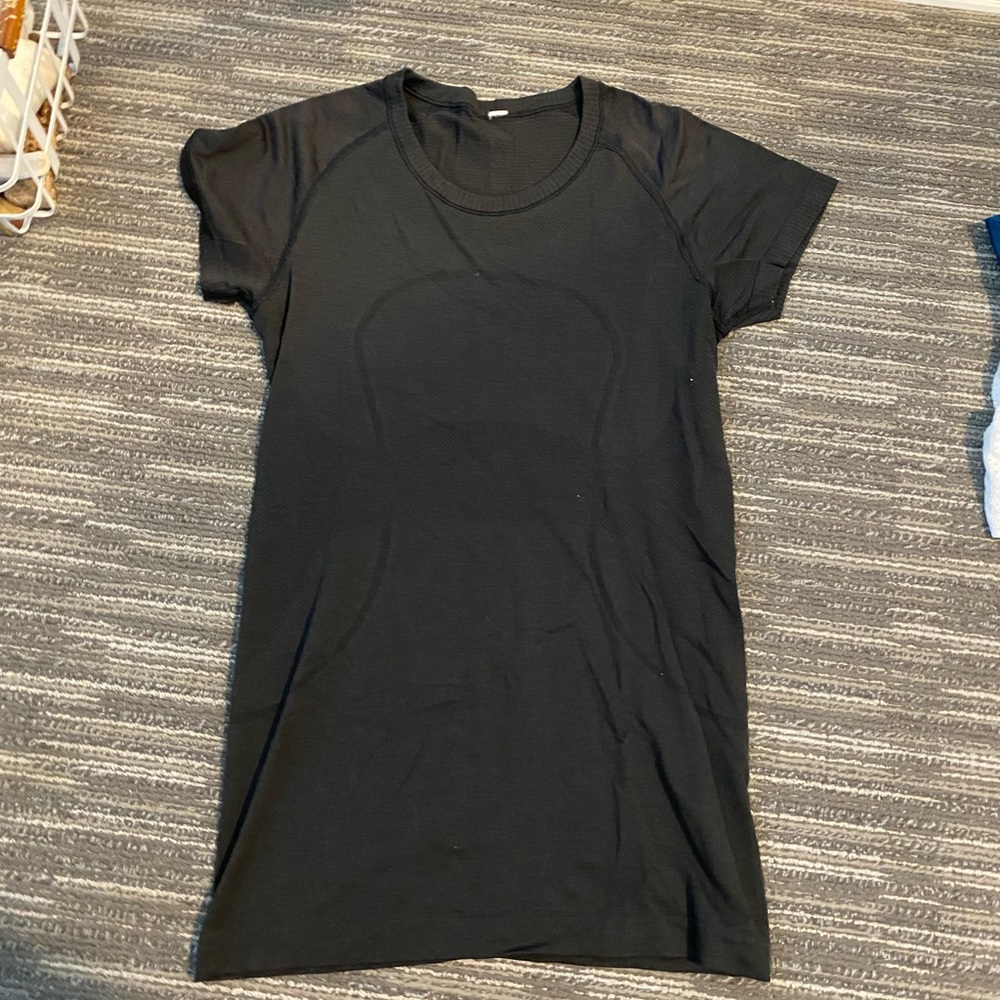Lululemon Swiftly Tee